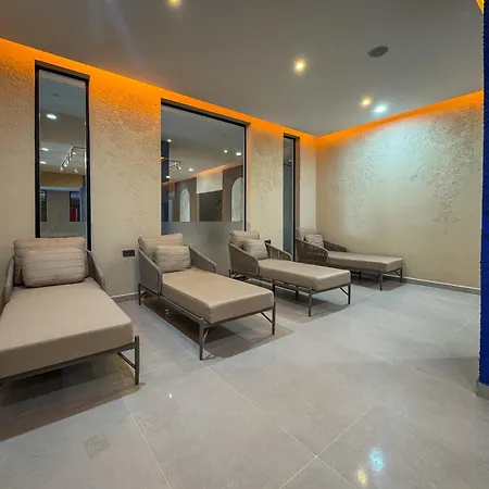 Qoople New Level Cleopatra Family Apartment